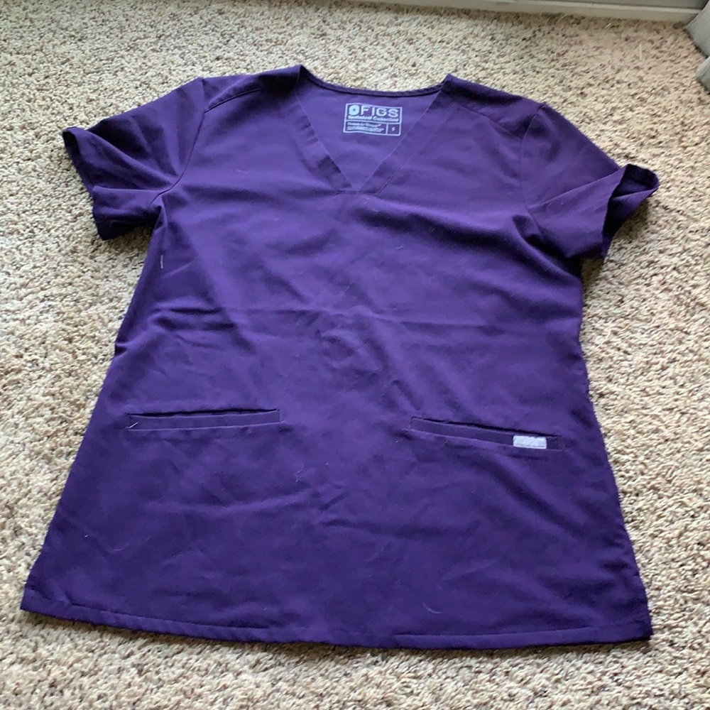 Figs purple casma 3 pocket scrub top size small